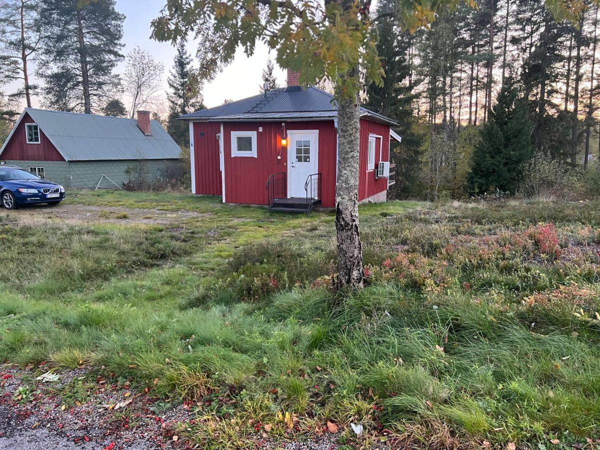 Järbo Lillhusetヴィラ エクステリア 写真